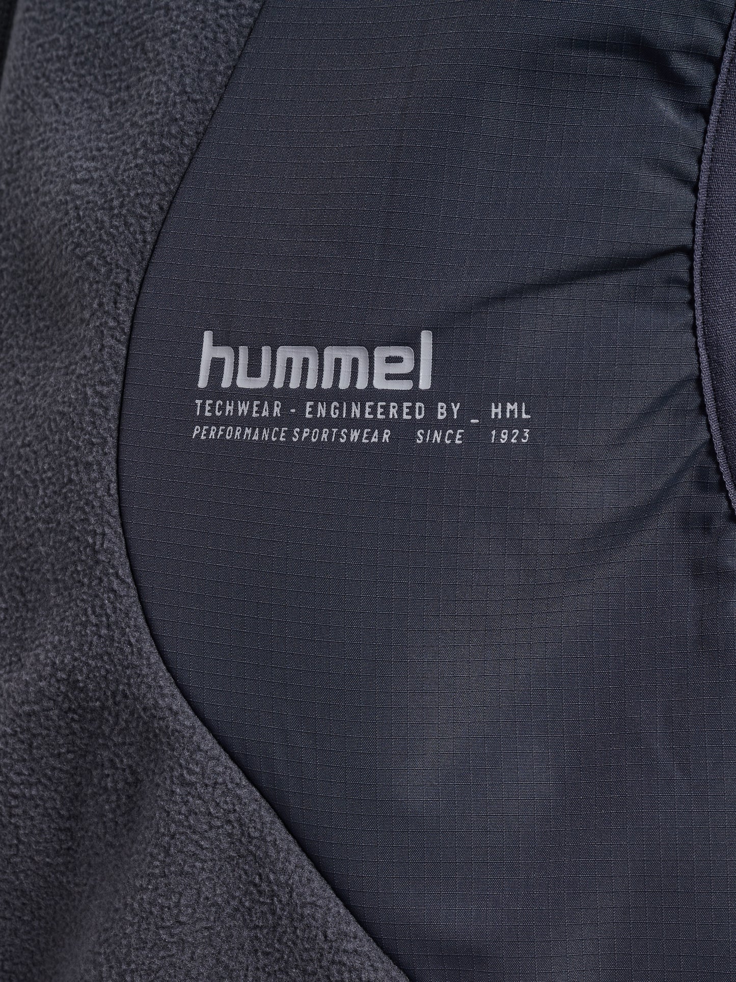 HUMMEL HYBRID FLEECE VEST